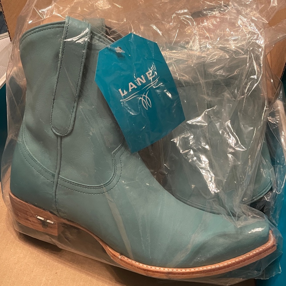Lane.Turquoise Blue Ankle Boots W. Gorgeous. Leather. Size 8.5 NWT Brand New - Picture 7 of 12